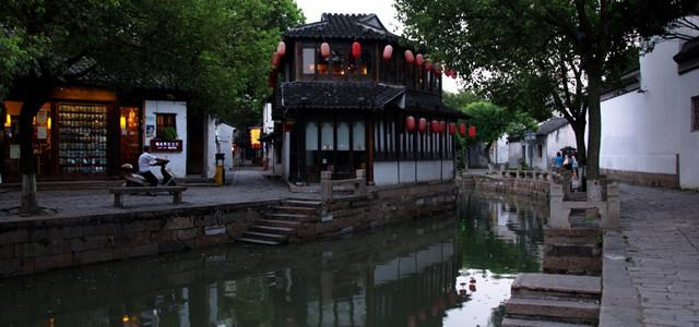 消除彩色点